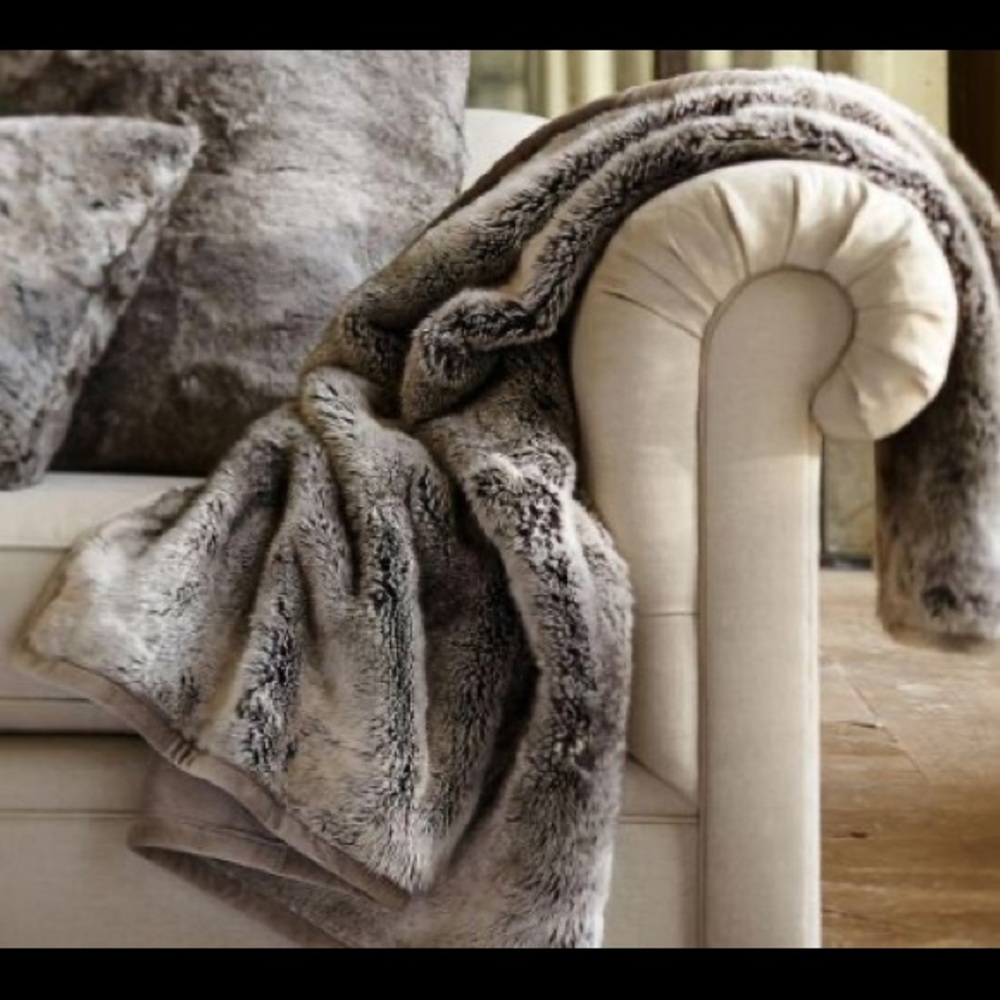 Pottery Barn Faux Fur Throw Blanket Grey Ombre